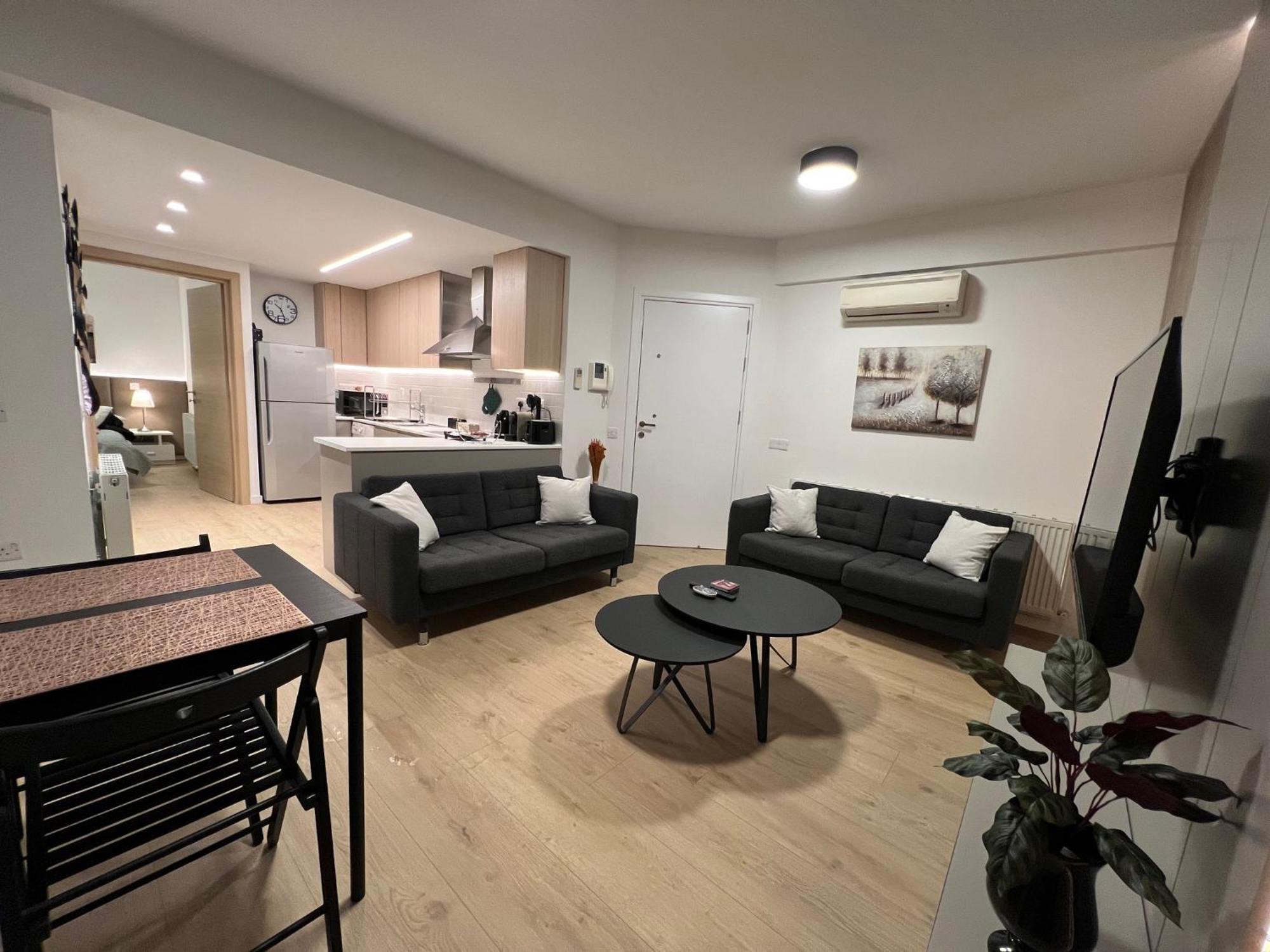Strovolos Daniela'S Modern Apartment מראה חיצוני תמונה